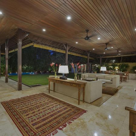 Villa Eight Seminyak Chambre photo