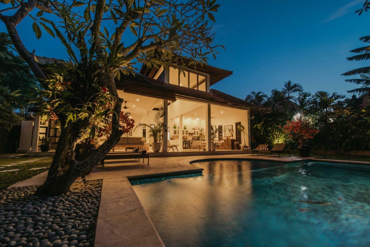 Villa Eight Seminyak Extérieur photo
